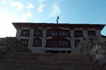 Entrada al monasterio de Tengboche