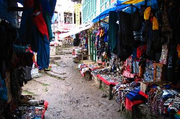 Mercadillo en Namche Bazaar