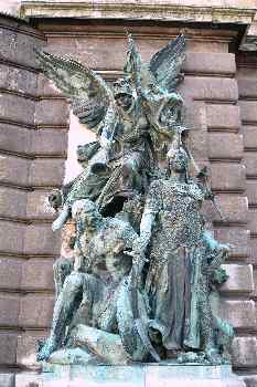 Estatuas del Palacio Real, Budapest, Hungría