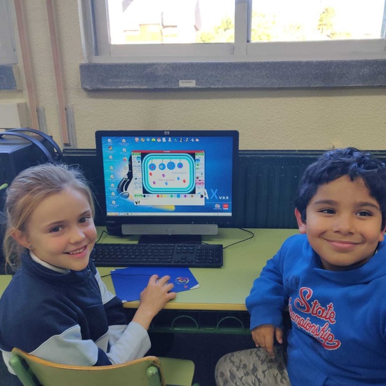 2019_12_16_los tecnológicos dibujos navideños de 1º_CEIP FDLR_Las Rozas 4