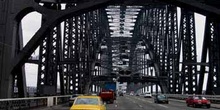 Bajo el puente de Sydney, Australia