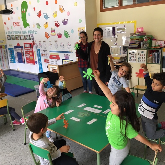 2018_06_25_Los pulpos despiden el curso con llaveros para el verano... 3