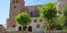 Vista lateral de iglesia en Torrejón de Velasco