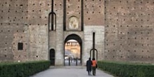 Entrada del Castello Sforzesco, Milán