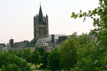Panorámica de zona medieval de Colonia, Alemania