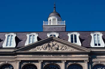 Frontón del Museo del Cabildo,  Nueva Orleáns, Estados Unidos