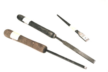 Gubia de torno de corte recto