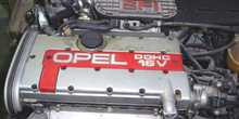 Motor de doble árbol de levas en cabeza (DOHC)