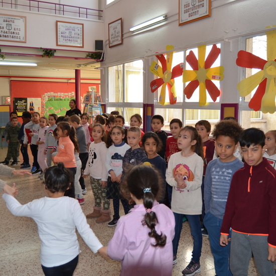 Imágenes de Depende de los 2 3