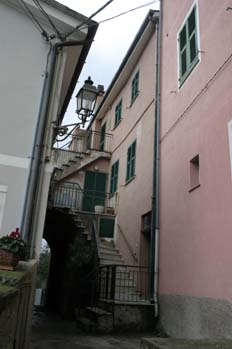 Callejón, Moneglia