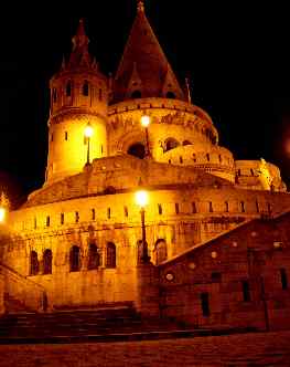 Torre del Bastión de los Pescadores, Budapest, Hungría