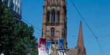 Catedral de Melbourne Australia y tranvía, Australia