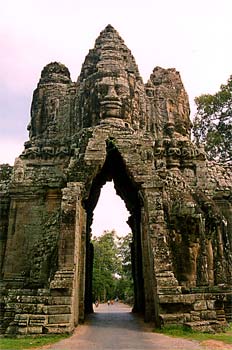 Puerta de acceso a Angkor, Camboya