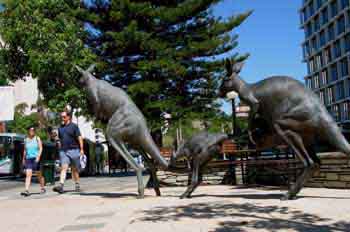 Perth: grupo escultórico de canguros, Australia