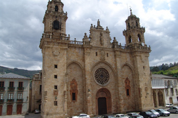 Fachada principal de la Catedral de Mondoñedo, Lugo, Galicia