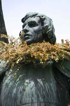 Detalle del monumento a Juan Bravo, Plaza San Martín, Segovia