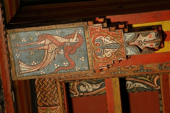 Detalle de pintura en alfarje. Can con cabeza humana, Huesca