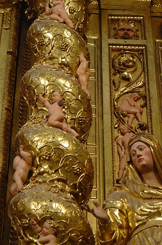 Columnas salomónicas doradas, Huesca