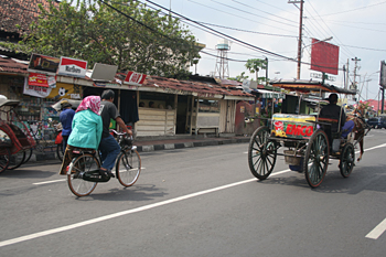 Tráfico, Jogyakarta, Indonesia