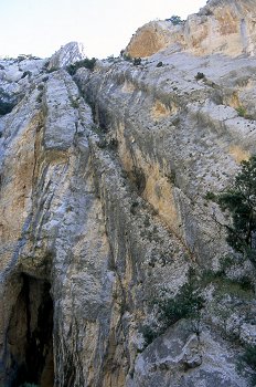 Cueva en barranco de Balced, Huesca