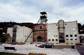 Fachada principal del Museo de la Minería y de la Industria, El