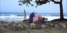 Niños jugando con redes de pesca, Paraty, Rio de Janeiro, Brasil