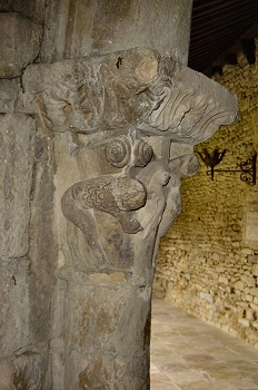 Detalle de columna. Iglesia de Roda de Isábena, Huesca