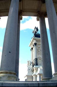Monumento a Alfonso XII, Parque del Retiro, Madrid