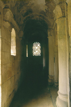 Pórtico real de la iglesia de San Salvador de Valdediós, Villavi