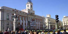 Homenaje a las fuerzas de seguridad en la Puerta del Sol, Madrid
