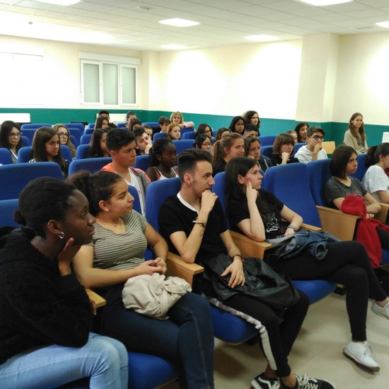 Álvaro Tato - Encuentro con los actores del IES Nicolás Copérnico 5