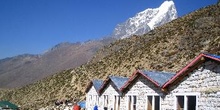 Casas en Chukhung con vista al Ama Dablam