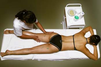 Vendas frías: aplicación de exfoliante tendido prono