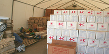 Almacén de productos de la Cruz Roja, Melaboh, Sumatra, Indonesi