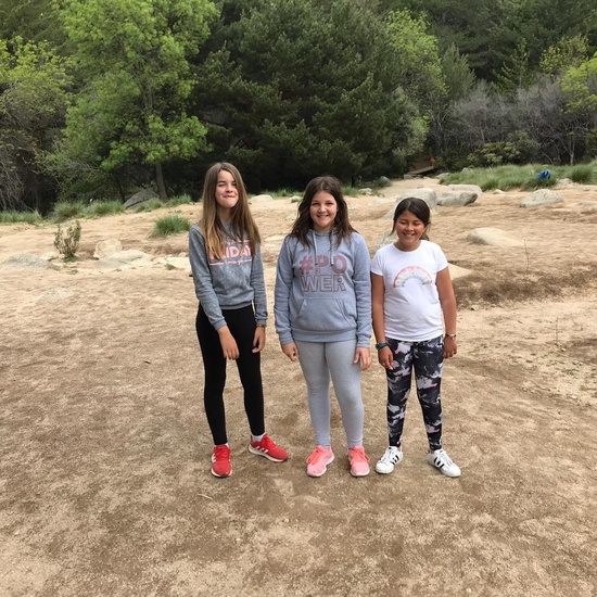 NIÑAS/OS DE 5º. NATURALEZA VIVA EN LA PEDRIZA. HOSTOS POR EL PLANETA 24