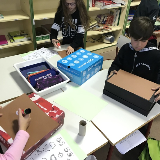 MANUALIDAD RECICLADO CAJA DE ZAPATOS - TERCERO 2