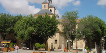 Plaza e Iglesia en Arganda del Rey