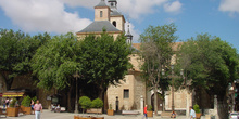 Plaza e Iglesia en Arganda del Rey