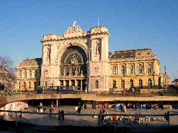 Estación de Keletipu y mercado, Budapest, Hungría