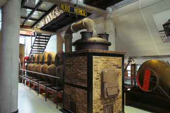 Fábrica de ácido nítrico para el ácido sulfrico necesario para l