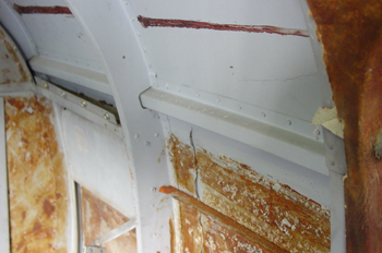 Larguero de fuselaje