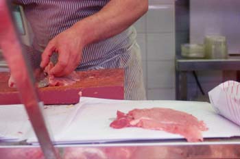 Preparando filetes de cerdo