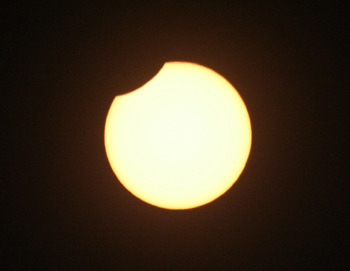 Principio del eclipse anular 02