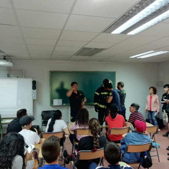 Visita de los bomberos a nuestro centro 4