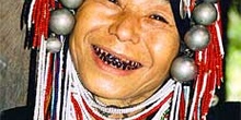 Mujer con dientes tintados, Tailandia
