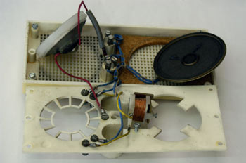 Teléfono terminal de vivienda, portero automático (vista posteri