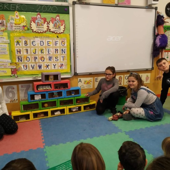 Nutrición. Sexto explica sus proyectos a Infantil 4 años