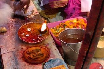 Ofrendas o pujas