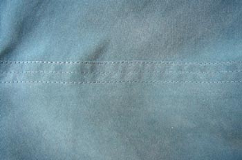 Cargada con triple pespunte