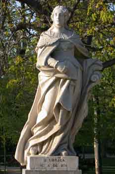 Monumento a Doña Urraca I, reina de Castilla y de León